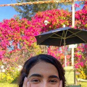 Meet your Posher, Sophia